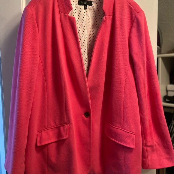 Beautiful hot pink Talbots blazer with white and black polka dot liner. - Picture 5 of 7